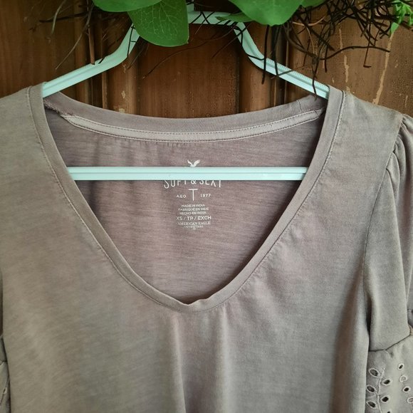 American Eagle Soft & Sexy Layered Bell Sleeve Top VNeck Top Womens Size XSmall - Picture 2 of 8